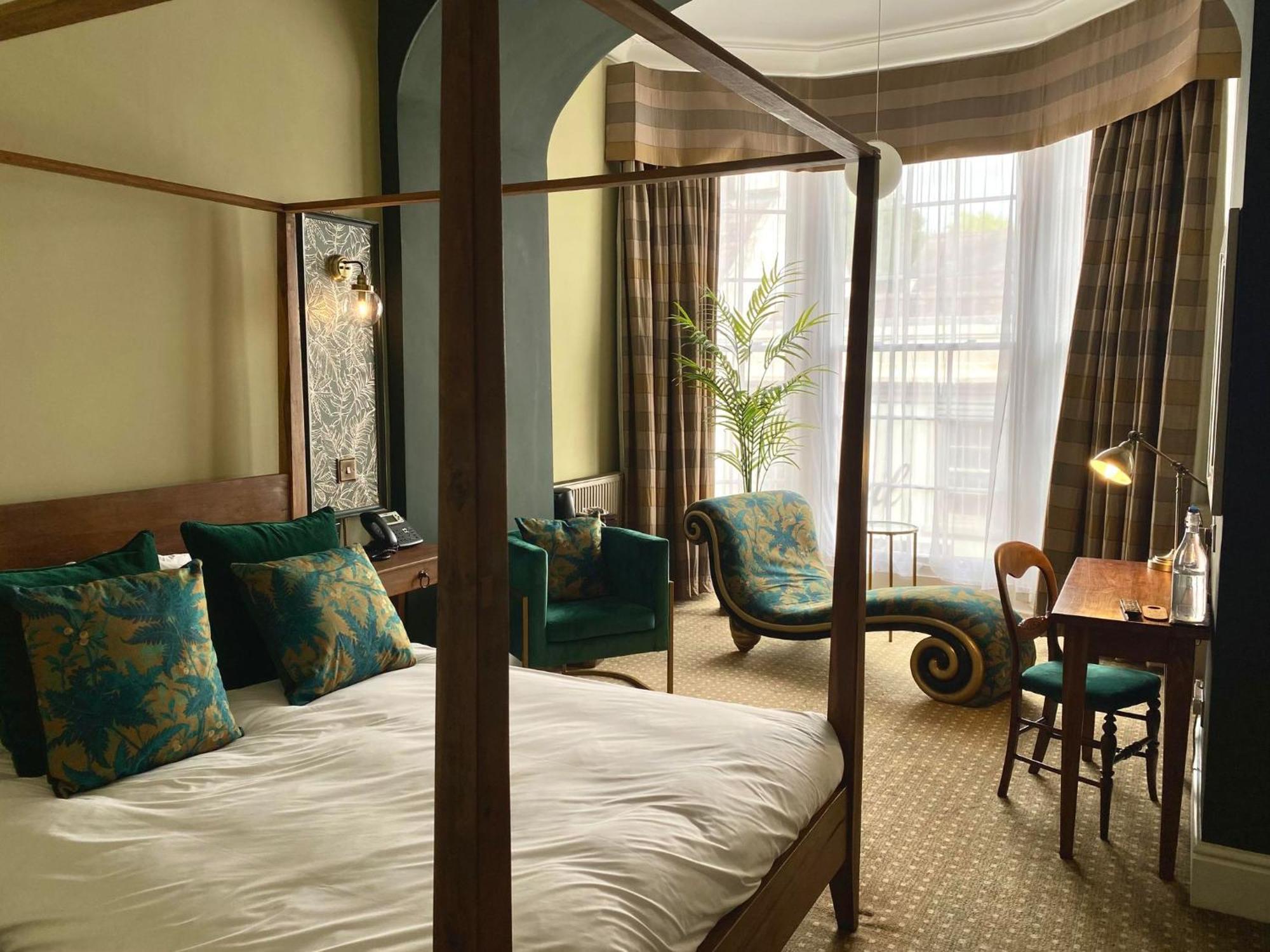 The Cawdor Hotel Llandeilo Eksteriør billede