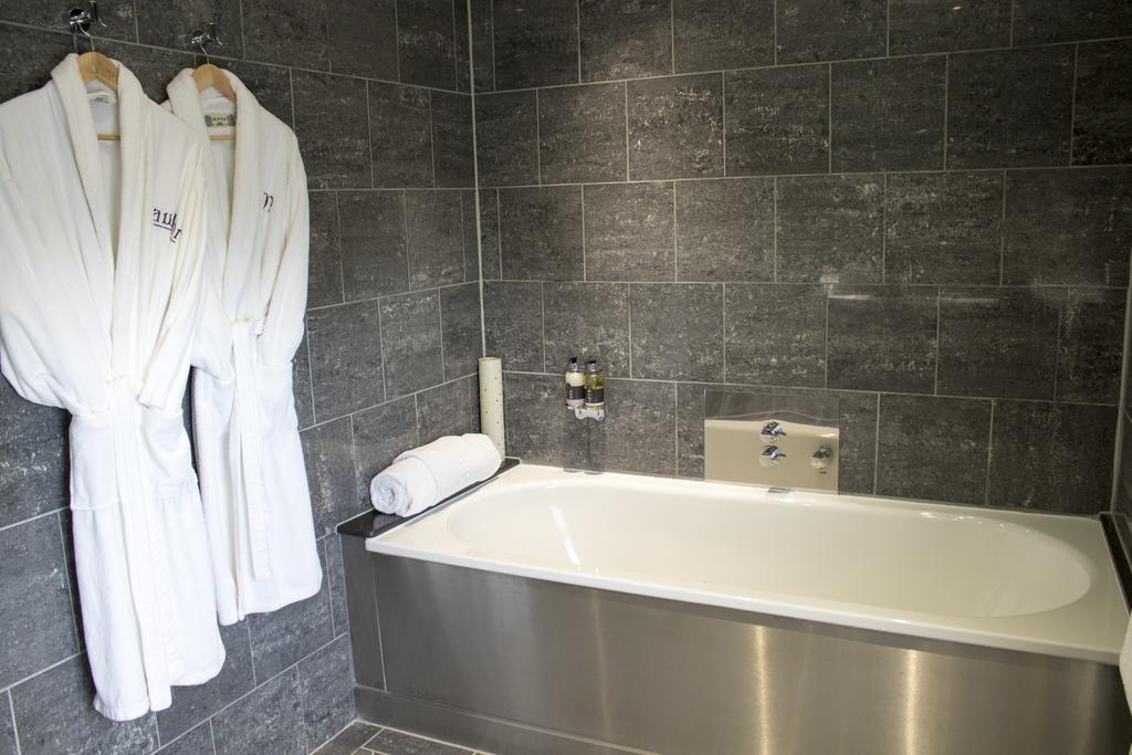 The Cawdor Hotel Llandeilo Eksteriør billede